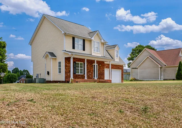 Photo 2 of Single family home for sale at 400 Cedar Lake Ln, Clinton, NC 28328 | MLS# 100600201 | Listing updated on 2026-08-31