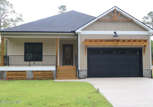 Photo 1 of Single family home for sale at 695 Stone Ridge Rd Sw, Supply, NC 28462 | MLS# 100593081 | Listing updated on 2026-09-23
