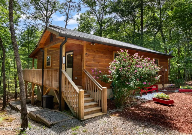 Photo 1 of Single family home for sale at 225 Dawsons Ln, Murphy, NC 28906 | MLS# 100591083 | Listing updated on 2026-08-18