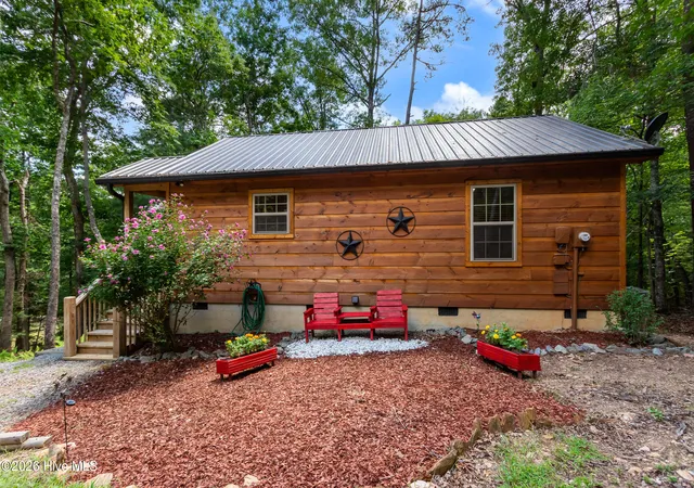 Photo 2 of Single family home for sale at 225 Dawsons Ln, Murphy, NC 28906 | MLS# 100591083 | Listing updated on 2026-08-18