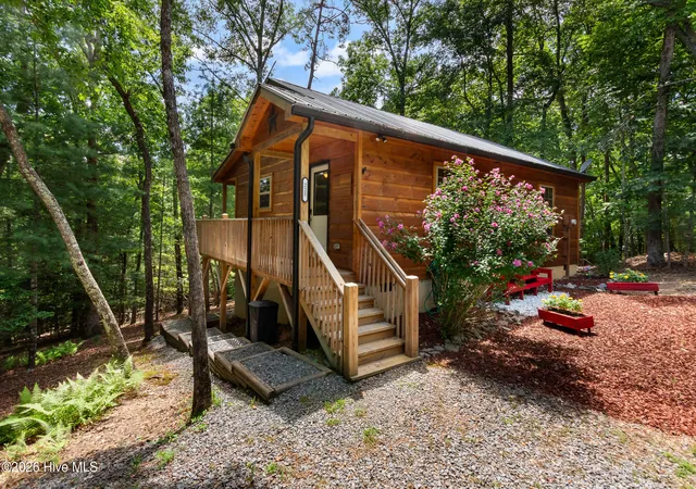 Photo 33 of Single family home for sale at 225 Dawsons Ln, Murphy, NC 28906 | MLS# 100591083 | Listing updated on 2026-08-18