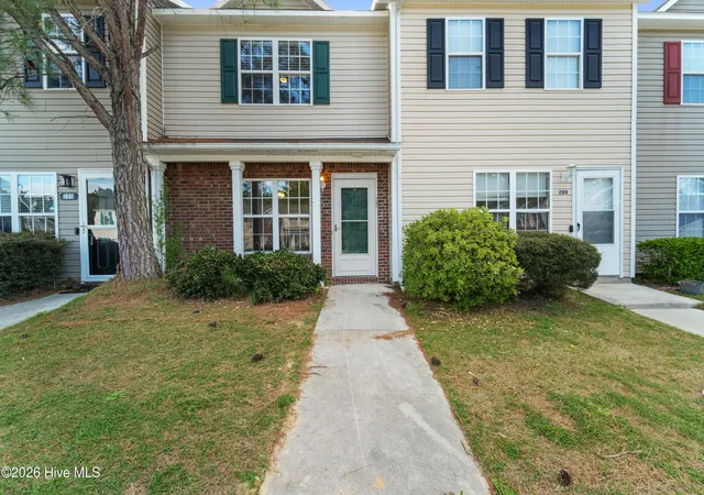 1st image of 207 Pinegrove Ct, Jacksonville, NC 28546 | MLS# 100564066