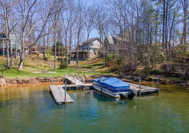 Photo 1 of Single family home for sale at 82 Avisco Rd, Robbinsville, NC 28771 | MLS# 98544403 | Listing updated on 2026-08-18