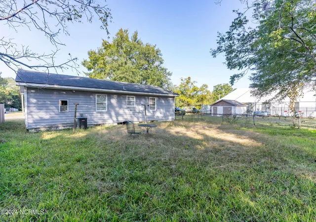 Photo 4 of Single family home for sale at 1326 N 7th Street, Wilmington, NC 28401 | MLS# 100470718 | Listing updated on 2026-03-02