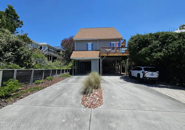 1st image of 102 Scotch Bonnet Dr, Emerald Isle, NC 28594 | MLS# 100585518