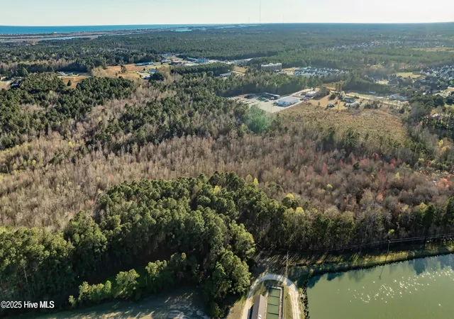 2nd image of 1055 Old Folkstone Rd, Sneads Ferry, NC 28460 | MLS# 100526624
