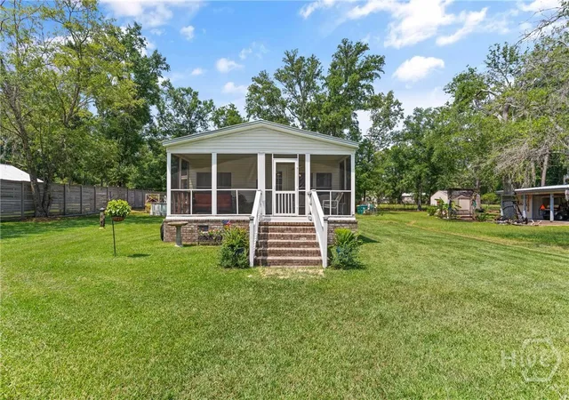 Photo 4 of Single family home for sale at 1065 Fiddler Tr NE, Townsend, GA 31331 | MLS# SA347855 | Listing updated on 2026-09-24