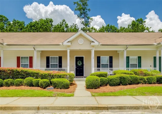 Homes for sale in Port Wentworth, GA | 29 Falkland Ave, Port Wentworth, GA 31407 | MLS# SA359554