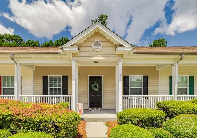 Homes for sale in Port Wentworth, GA | 29 Falkland Ave, Port Wentworth, GA 31407 | MLS# SA359554