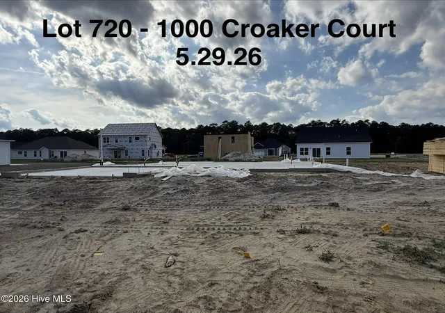 Homes for sale in New Bern, NC | 1000 Croaker Ct, New Bern, NC 28562 | MLS# 100574902