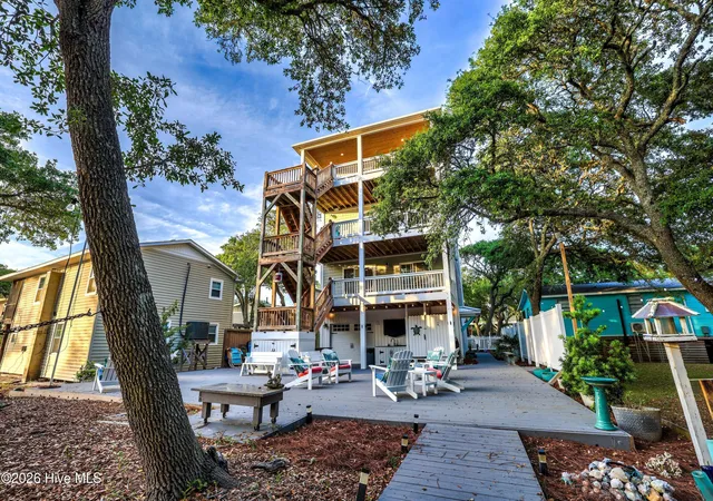 Photo 3 of Single family home for sale at 117 Beachwood Dr, Surf City, NC 28445 | MLS# 100571919 | Listing updated on 2026-09-23