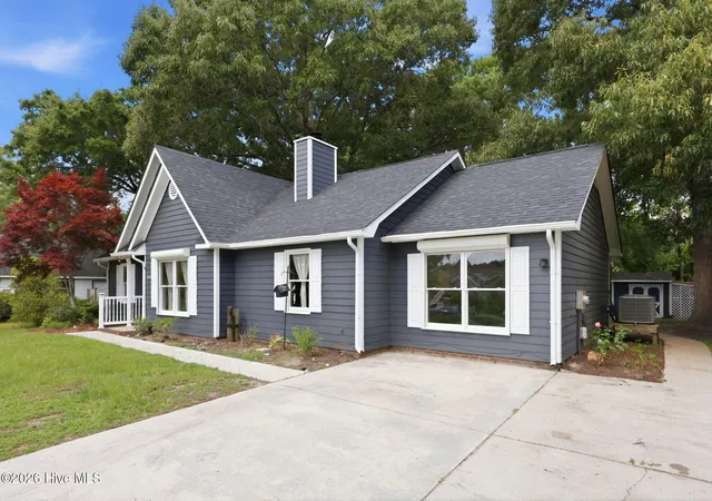 1st image of 552 Swansboro Loop Rd, Swansboro, NC 28584 | MLS# 100581554