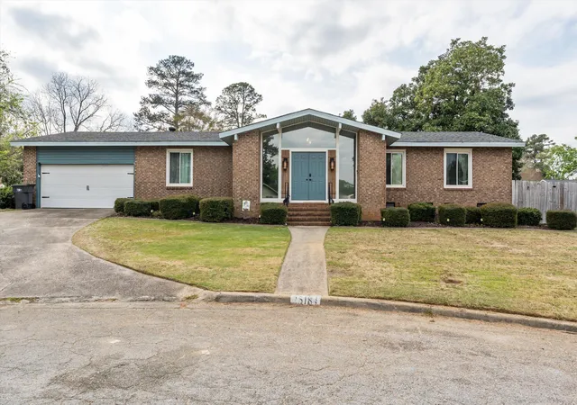 3rd image of 2518 E Springwood Ct, Augusta, GA 30904 | MLS# 98254084