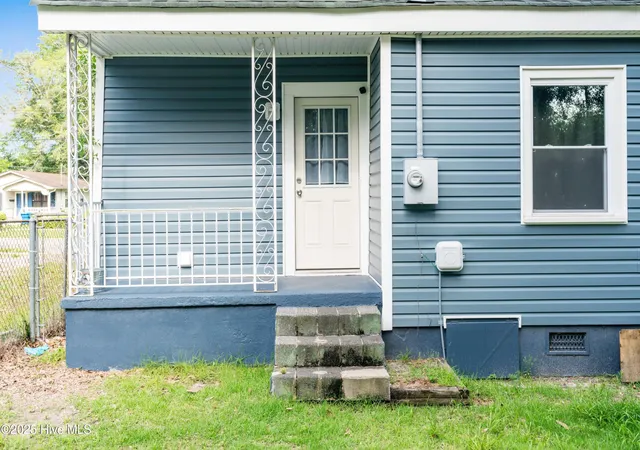 3rd image of 917 Wooster St, Wilmington, NC 28401 | MLS# 100551240