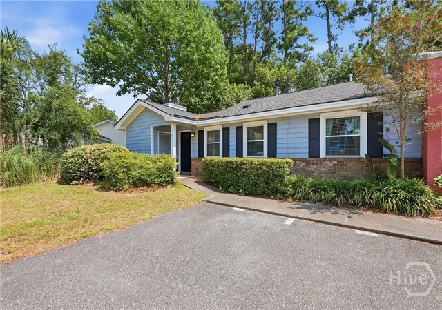 Photo 2 of Townhouse for sale at 53 Navigator Ln, Savannah, GA 31410 | MLS# SA361481 | Listing updated on 2026-09-15