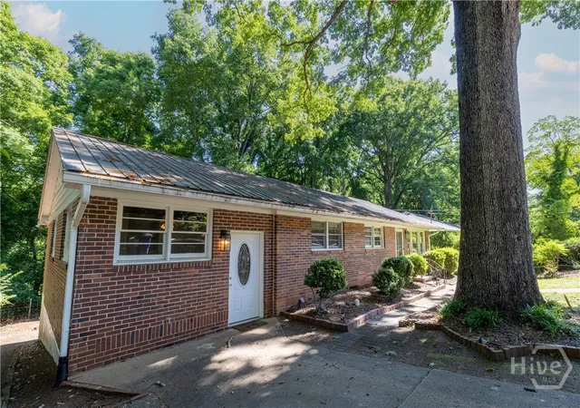 3rd image of 583 Woodland Hills, Athens, GA 30605 | MLS# CL356324