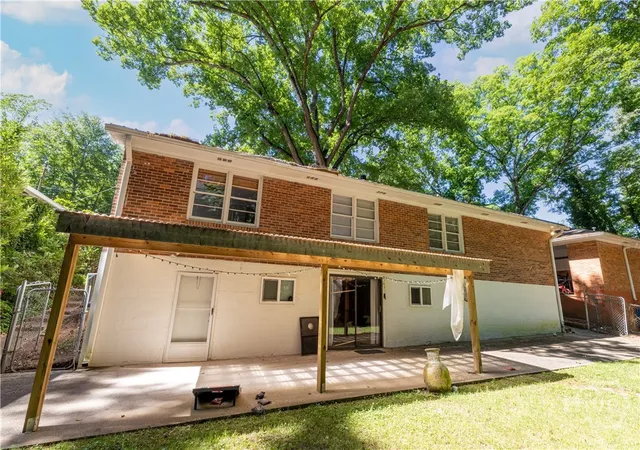 4th image of 583 Woodland Hills, Athens, GA 30605 | MLS# CL356324