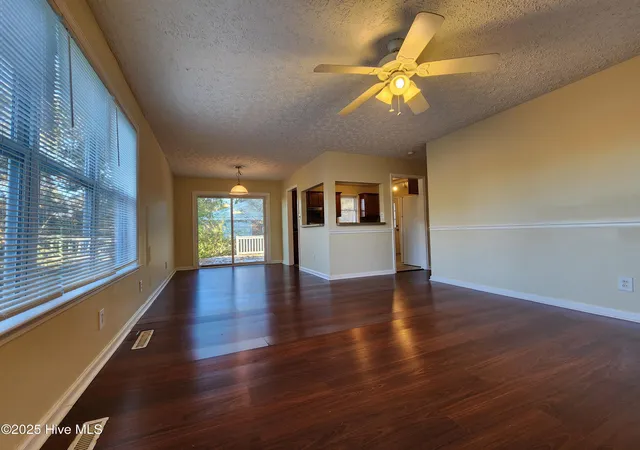 4th image of 395 Maple St, Jacksonville, NC 28540 | MLS# 100569184
