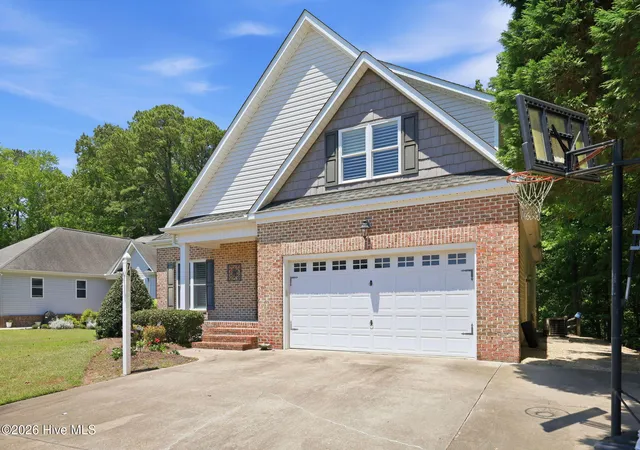 Photo 3 of Single family home for sale at 74 Hannah Dr, Chocowinity, NC 27817 | MLS# 100575476 | Listing updated on 2026-08-18