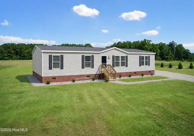Homes for sale in Whiteville, NC | 1901 Peacock Rd, Whiteville, NC 28472 | MLS# 100579819