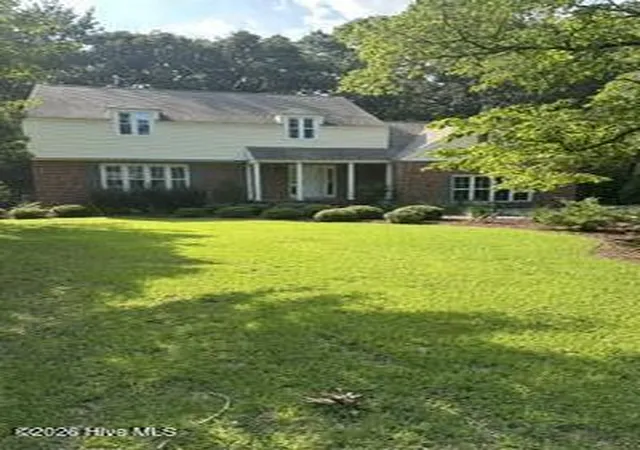 Homes for sale in New Bern, NC | 327 Plantation Dr, New Bern, NC 28562 | MLS# 100559548
