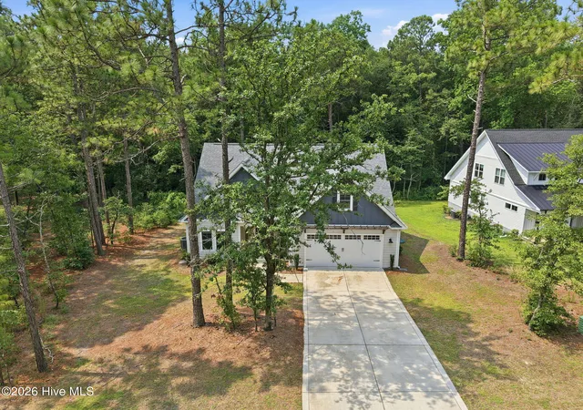 Photo 4 of Single family home for sale at 942 Greenbriar Dr, Vass, NC 28394 | MLS# 100592689 | Listing updated on 2026-08-31