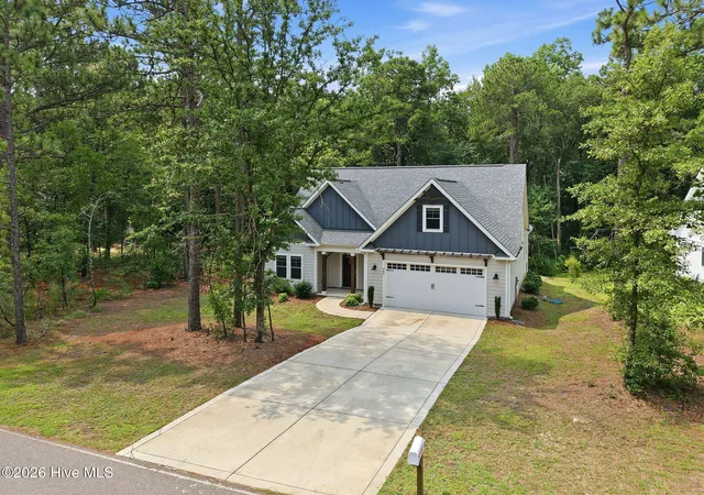 Photo 5 of Single family home for sale at 942 Greenbriar Dr, Vass, NC 28394 | MLS# 100592689 | Listing updated on 2026-08-31