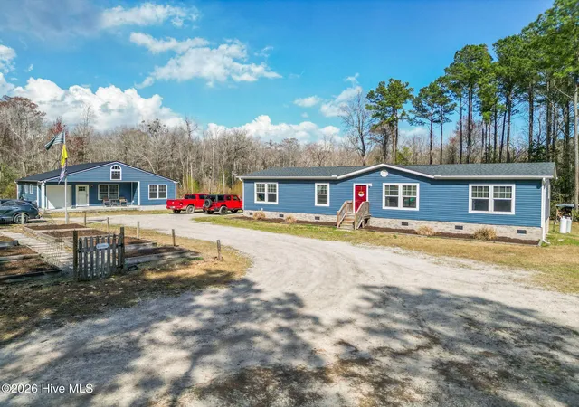 1st image of 460 Oakey Point Rd, Hampstead, NC 28443 | MLS# 100559666
