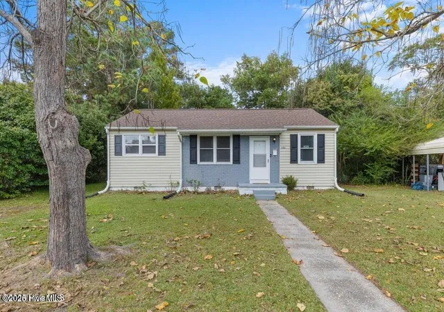 1st image of 121 Bryan St, Jacksonville, NC 28540 | MLS# 100586261