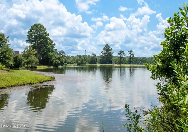 Homes for sale in North Augusta, SC | 325 Dove Lake Dr, North Augusta, SC 29841 | MLS# 100587572