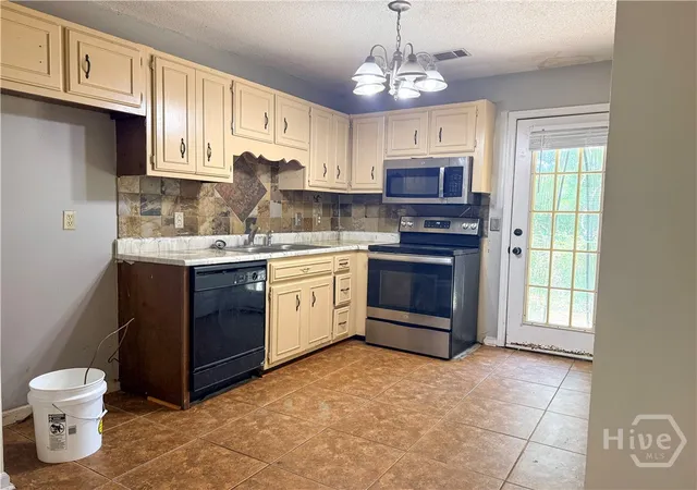 Homes for sale in Statesboro, GA | 140 Lanier Dr #199, Statesboro, GA 30458 | MLS# SA356537