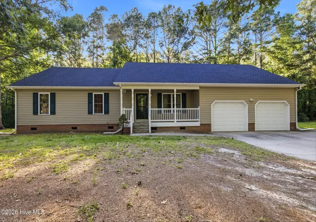 Homes for sale in South Mills, NC | 104 Robin Dr, South Mills, NC 27976 | MLS# 100578475