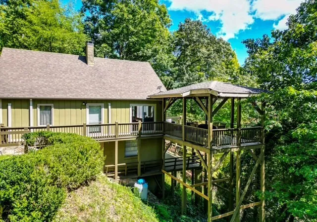 Photo 2 of Single family home for sale at 561 Deals Gap Rd, Robbinsville, NC 28713 | MLS# 98544420 | Listing updated on 2026-08-18