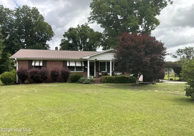 Homes for sale in Bladenboro, NC | 1262 Richardson Rd, Bladenboro, NC 28320 | MLS# 100578339