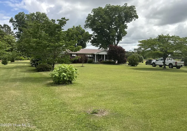 Homes for sale in Bladenboro, NC | 1262 Richardson Rd, Bladenboro, NC 28320 | MLS# 100578339