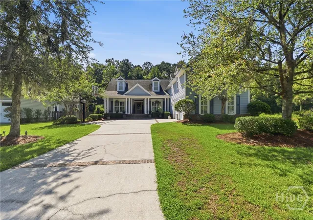 Photo 2 of Single family home for sale at 41 Crestwood Dr, Savannah, GA 31405 | MLS# SA360386 | Listing updated on 2026-09-15