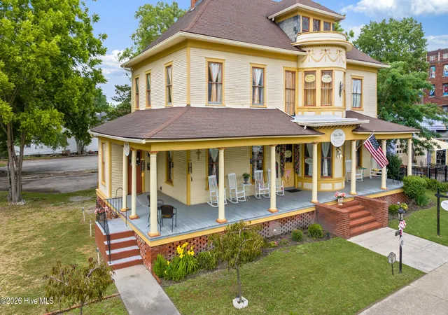 2nd image of 104 W Main St, Elizabeth City, NC 27909 | MLS# 100578207