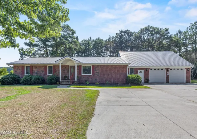 Homes for sale in Rose Hill, NC | 727 Delway Hwy, Rose Hill, NC 28458 | MLS# 100587824