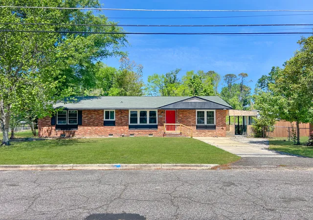 3rd image of 1909 Melrose Dr, Augusta, GA 30906 | MLS# 98256089