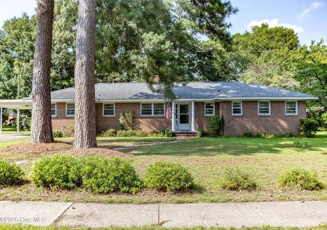 Photo 1 of Single family home for sale at 807 E Holly St, Goldsboro, NC 27530 | MLS# 100586846 | Listing updated on 2026-10-02