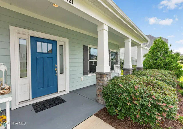 Photo 4 of Single family home for sale at 421 Is End Ct, Wilmington, NC 28412 | MLS# 100590942 | Listing updated on 2026-09-07