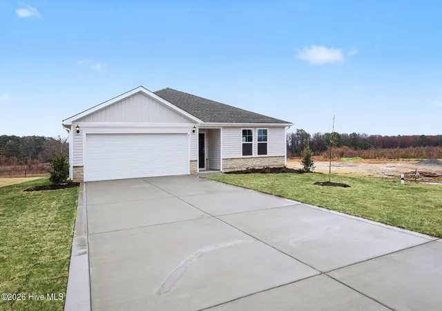 Homes for sale in Selma, NC | 31 E Emily Gardens Dr, Selma, NC 27576 | MLS# 100537462