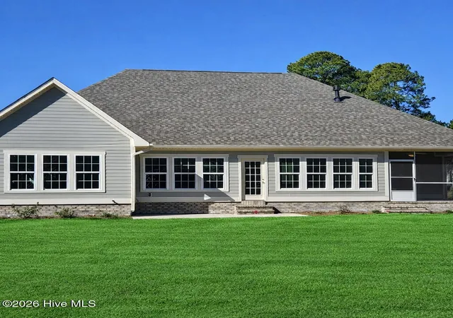 Photo 4 of Single family home for sale at 660 Breezewood Dr SE, Bolivia, NC 28422 | MLS# 100522992 | Listing updated on 2026-08-30