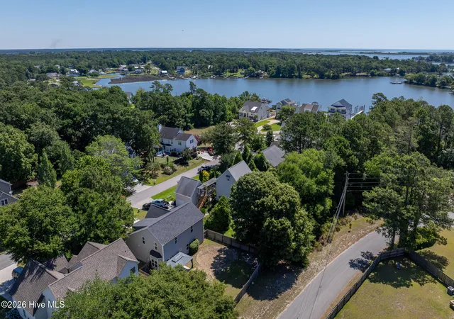 Photo 4 of Single family home for sale at 211 Derby Downs Dr, Sneads Ferry, NC 28460 | MLS# 100575285 | Listing updated on 2026-08-18
