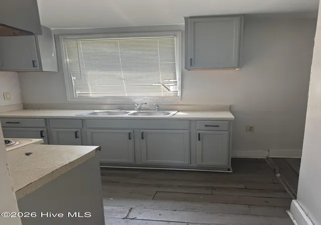 Photo 4 of Single family home for sale at 300 Corning St, Hamlet, NC 28345 | MLS# 100568330 | Listing updated on 2026-08-18
