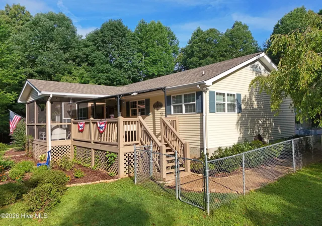 Photo 1 of Single family home for sale at 465 Driver Ave, Murphy, NC 28906 | MLS# 100586785 | Listing updated on 2026-08-18