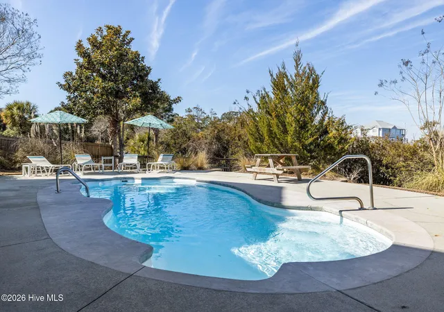 5th image of 4204 Emerald Dr, Emerald Isle, NC 28594 | MLS# 100570995