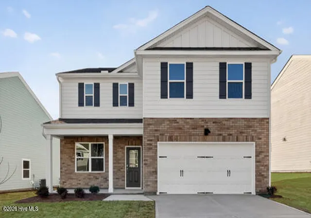 Photo 1 of Single family home for sale at 305 Maddox Dr, Aberdeen, NC 28315 | MLS# 100587160 | Listing updated on 2026-08-18