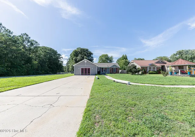 Photo 2 of Single family home for sale at 2601 Idlebrook Cir, Midway Park, NC 28544 | MLS# 100594396 | Listing updated on 2026-08-31