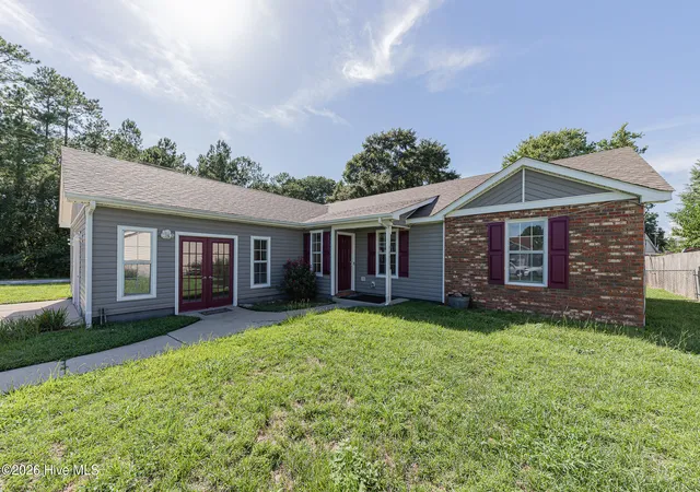 Photo 5 of Single family home for sale at 2601 Idlebrook Cir, Midway Park, NC 28544 | MLS# 100594396 | Listing updated on 2026-08-31